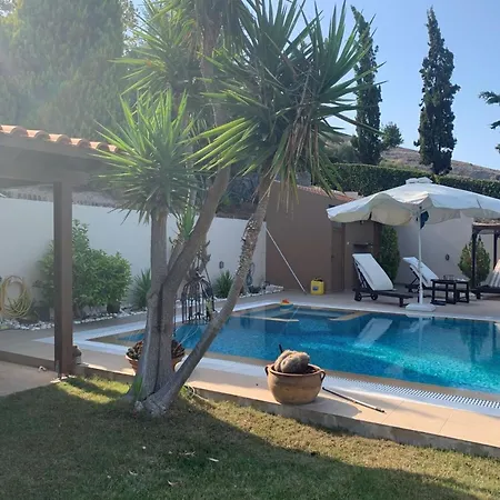 Villa Karteros With Swimming Pool Bbq *